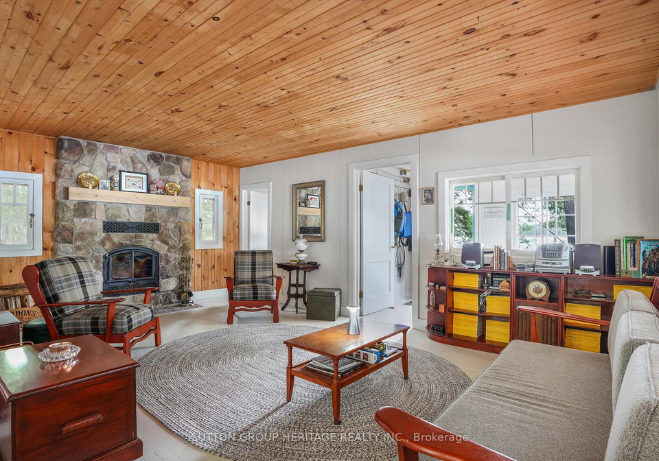 909-ashby-lake-wa-addington-highlands-ontario-x13127600