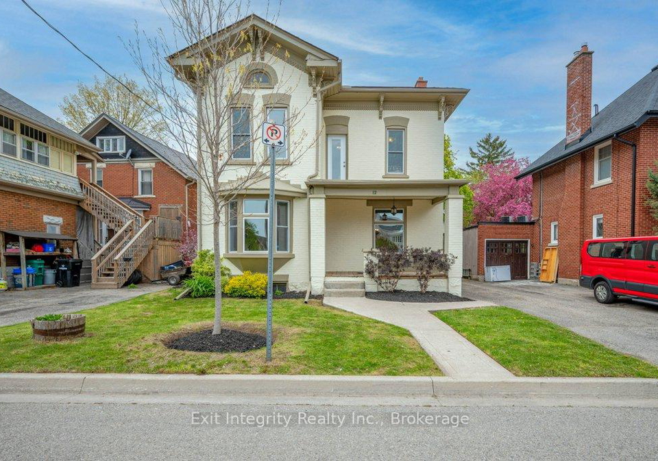 12-clarence-place-kitchener-ontario-x13127698