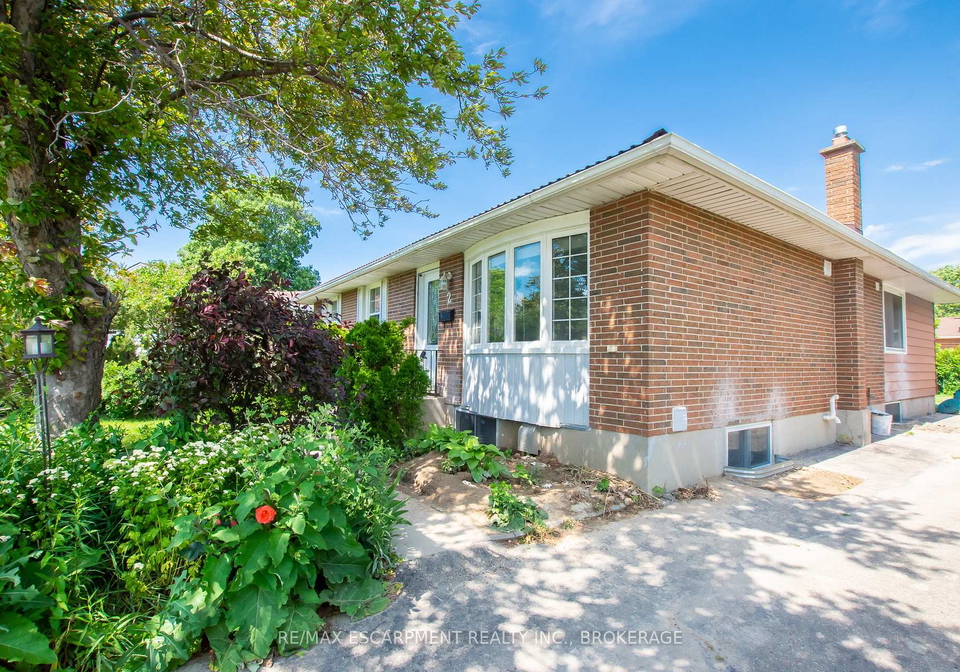 2-wolfdale-place-st-catharines-ontario-x13127860