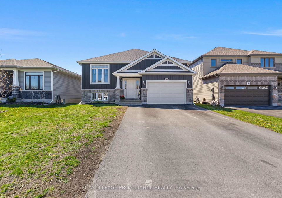 33-redwood-drive-belleville-ontario-x13128112