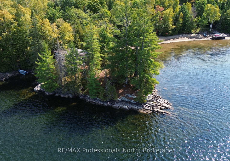 10191-farquhar-south-shore-dysart-et-al-ontario-x13128134