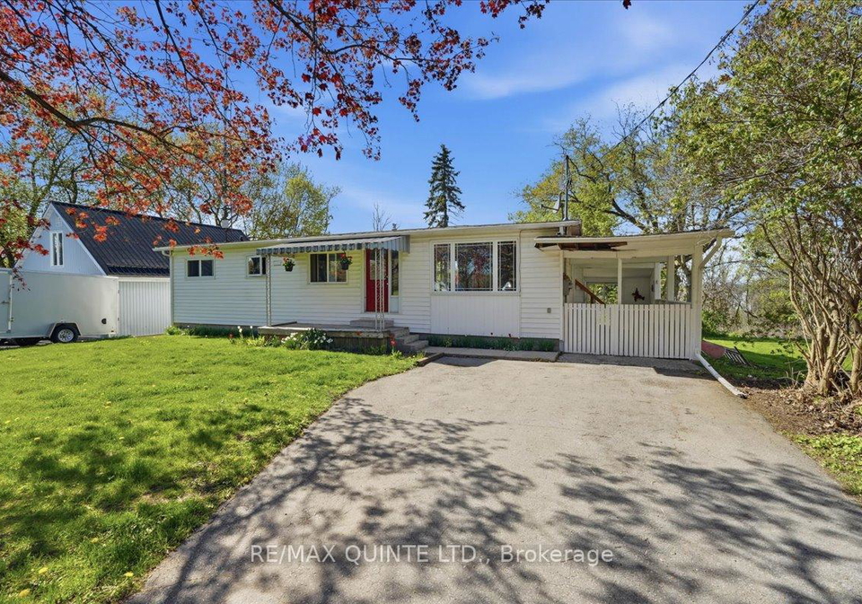 1467-county-road-15-prince-edward-county-ontario-x13128210