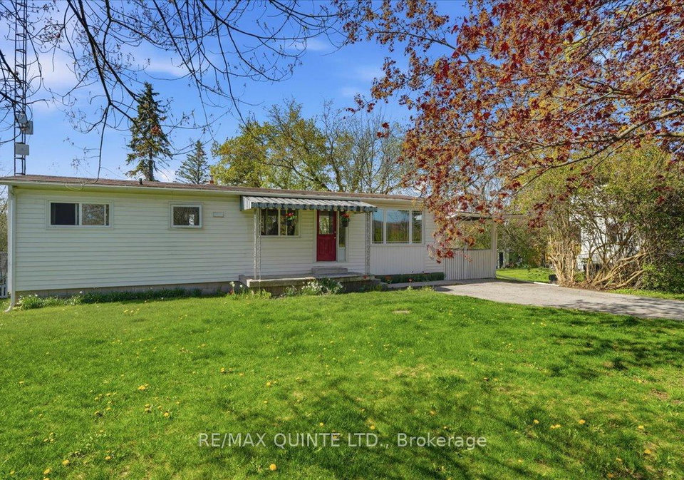 1467-county-road-15-prince-edward-county-ontario-x13128210