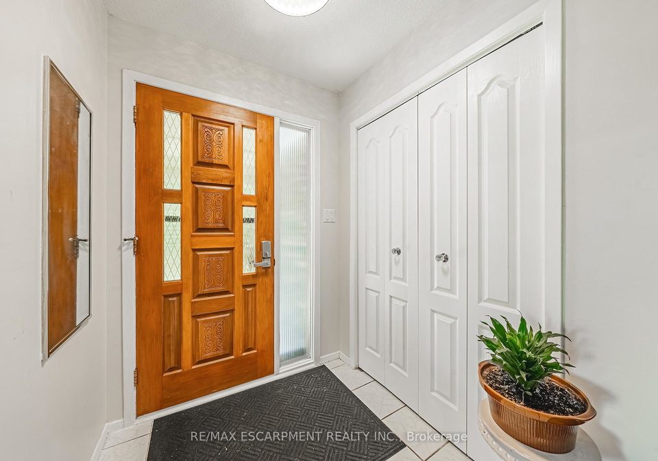 235-larch-street-hamilton-ontario-x13128500