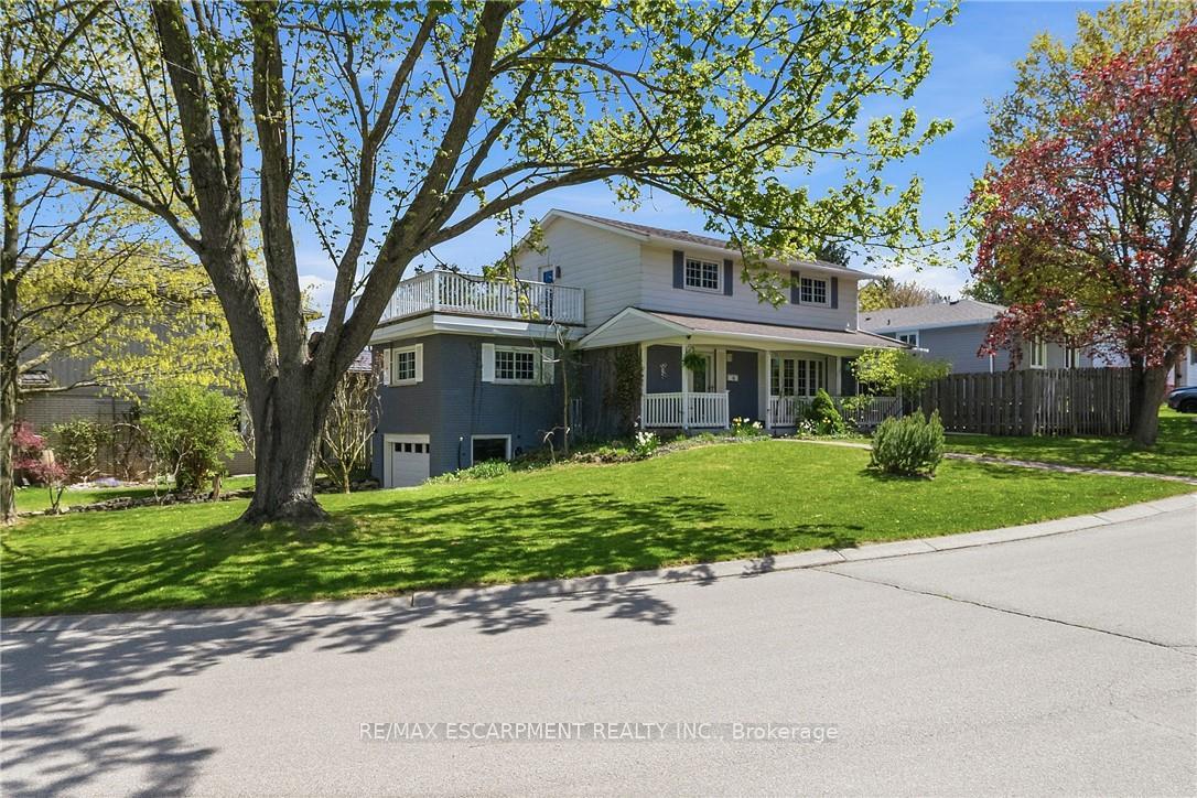 66-skyline-drive-hamilton-ontario-x13128668