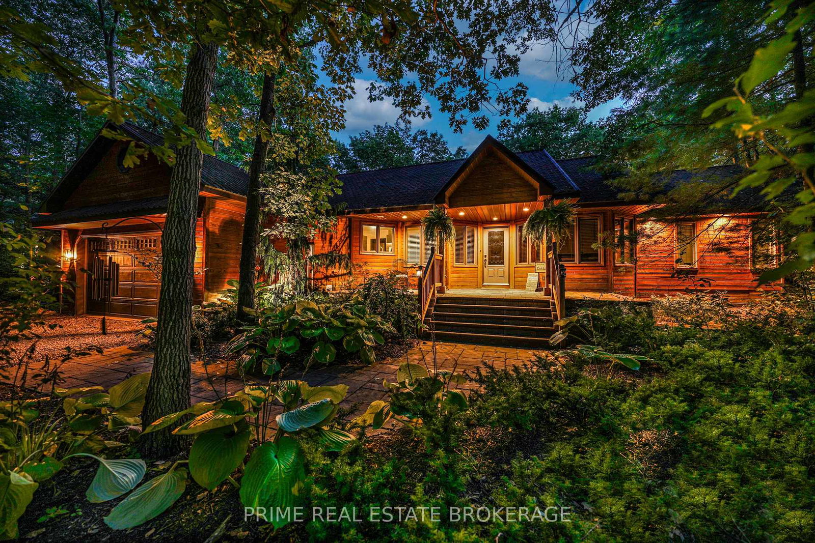 10219-pinetree-drive-lambton-shores-ontario-x13128758
