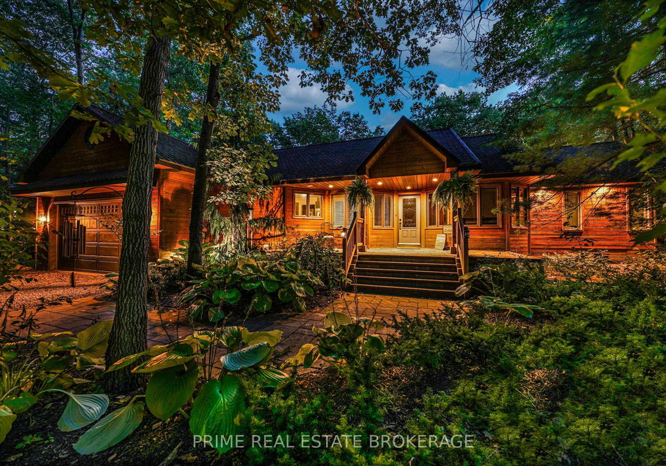 10219-pinetree-drive-lambton-shores-ontario-x13128758