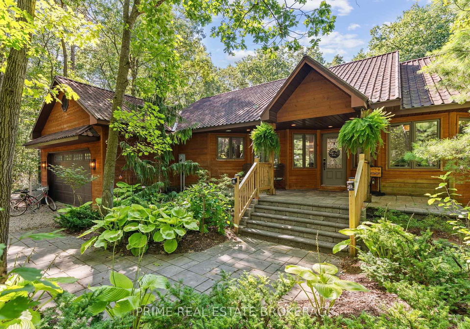 10219-pinetree-drive-lambton-shores-ontario-x13128758