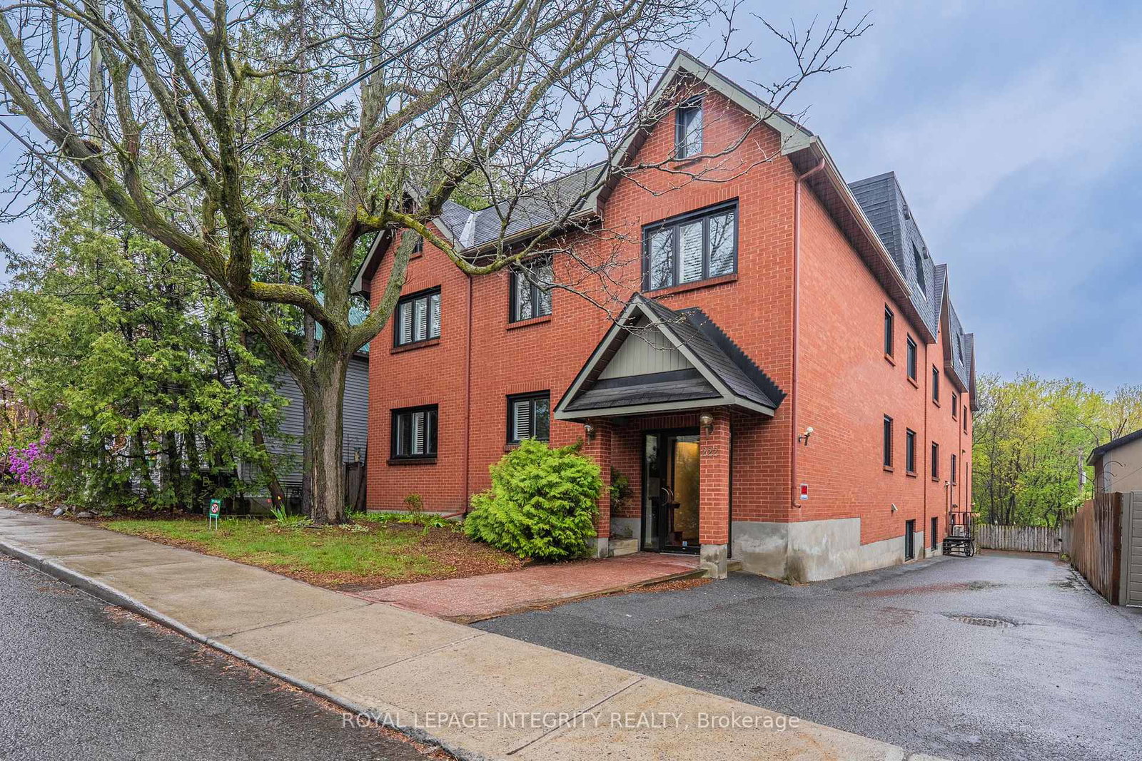 222-russell-avenue-ottawa-ontario-x13128840