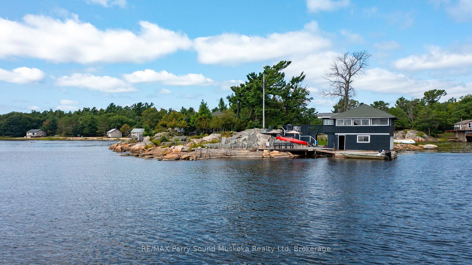 1-island-271c-carling-ontario-x13129014