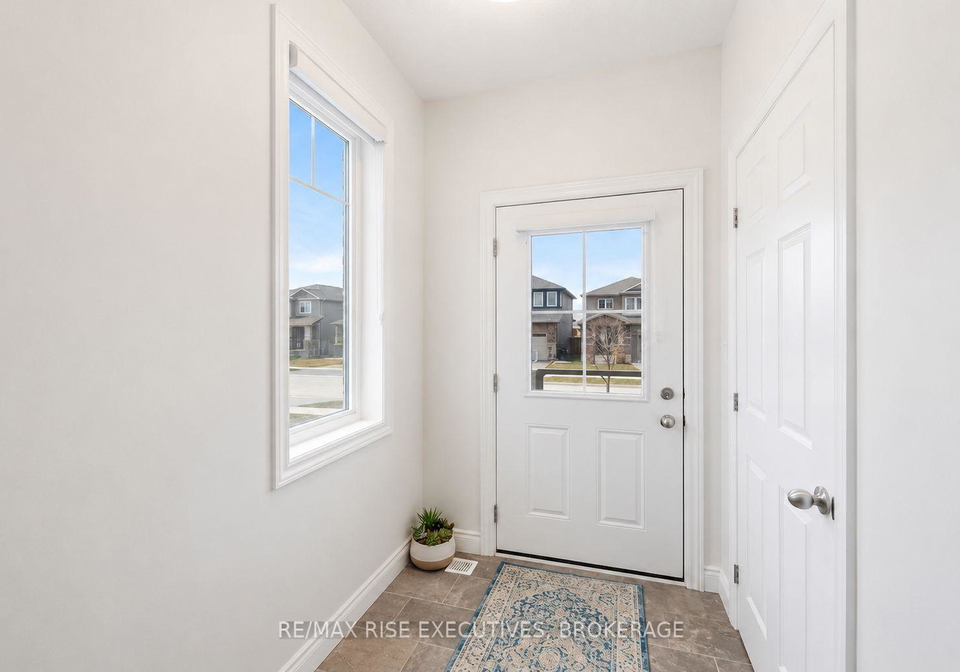 106-hazlett-street-loyalist-ontario-x13129178