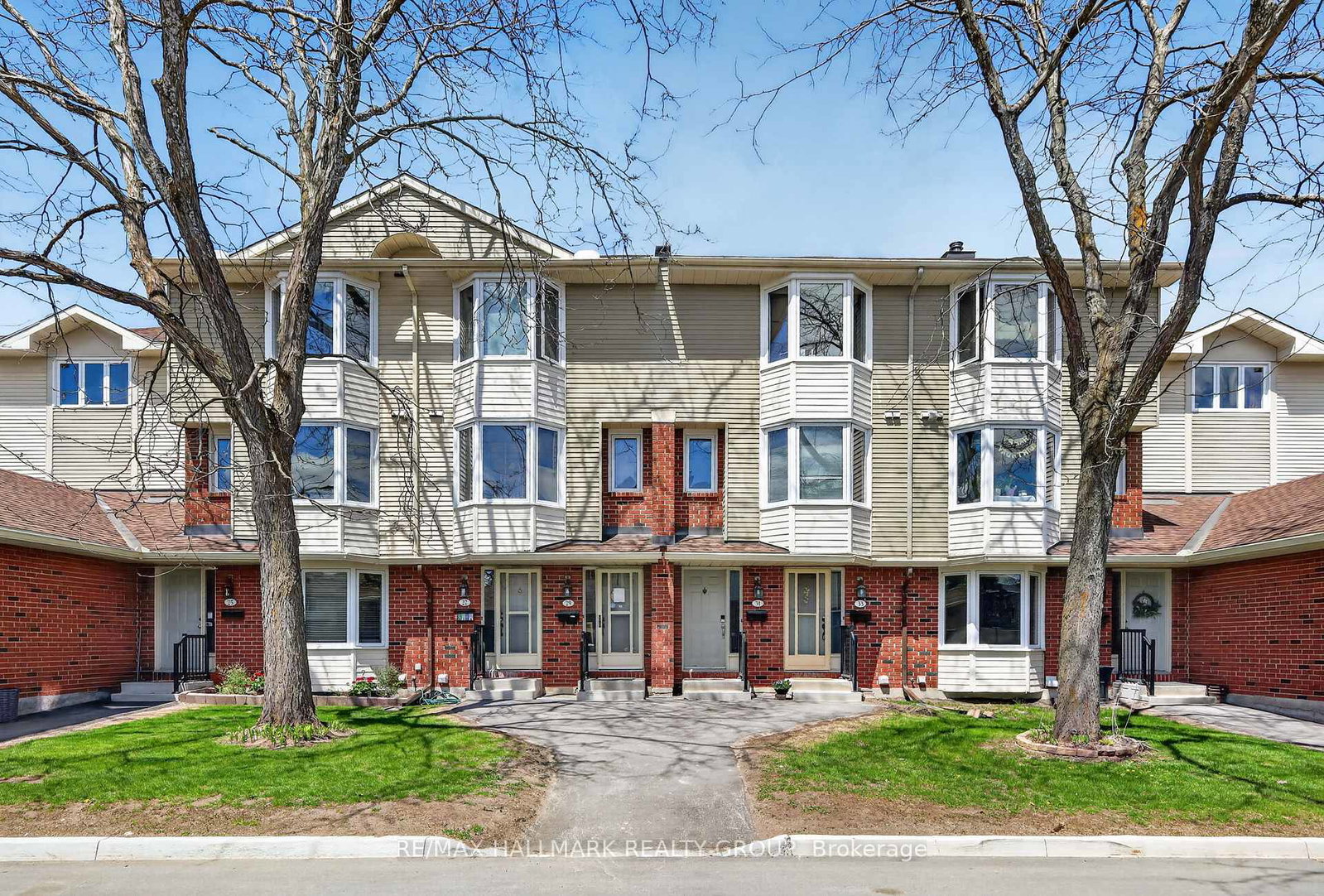 33-haxby-private-ottawa-ontario-x13129192
