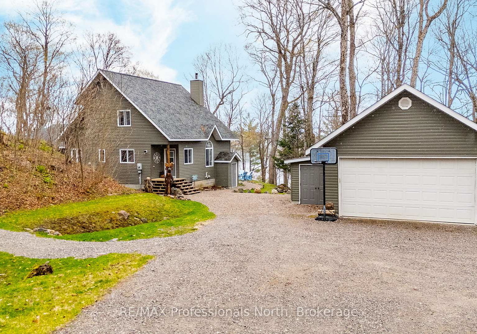 3179-trappers-trail-dysart-et-al-ontario-x13129212