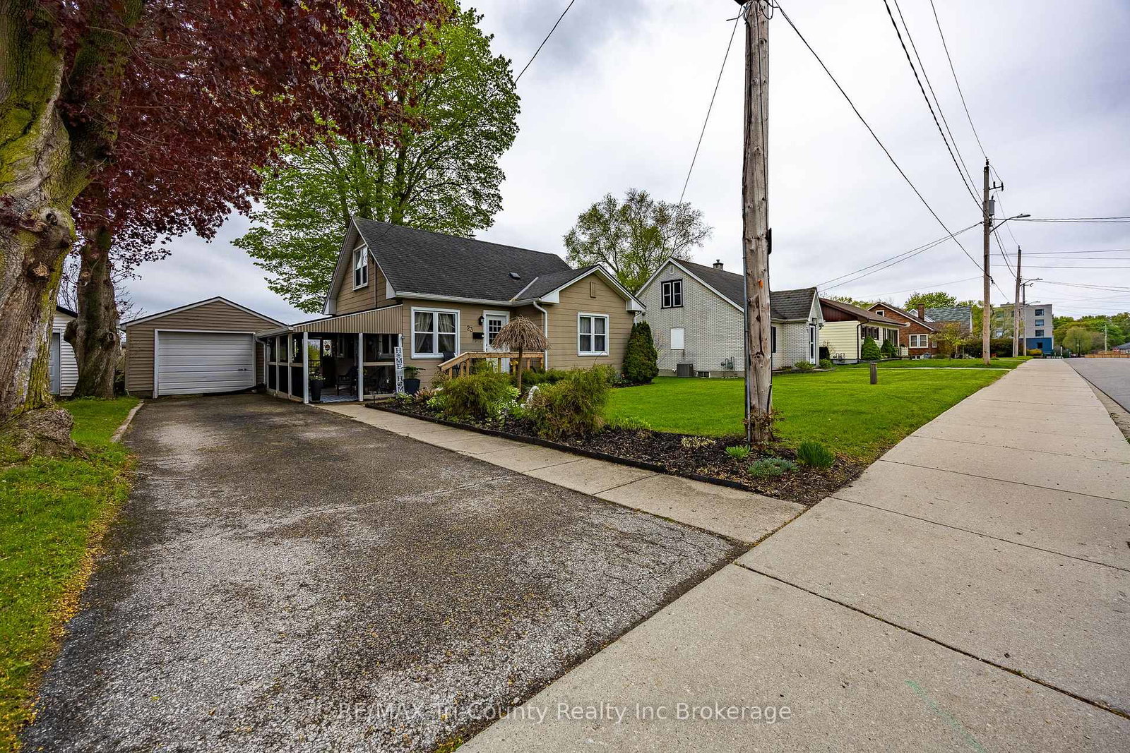 23-pine-street-tillsonburg-ontario-x13129680