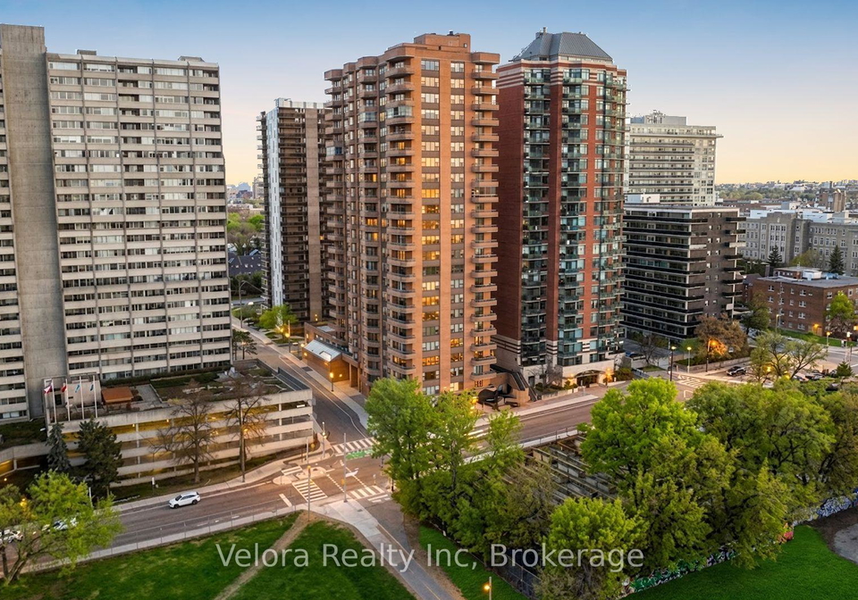 556-laurier-avenue-w-ottawa-ontario-x13129716