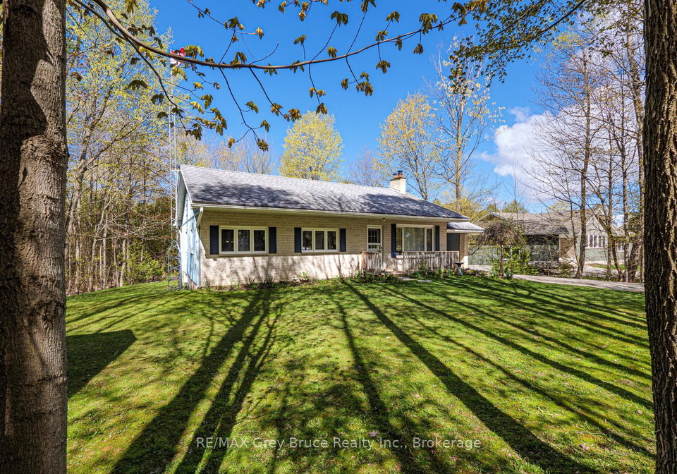113-golden-pond-drive-south-bruce-peninsula-ontario-x13129766