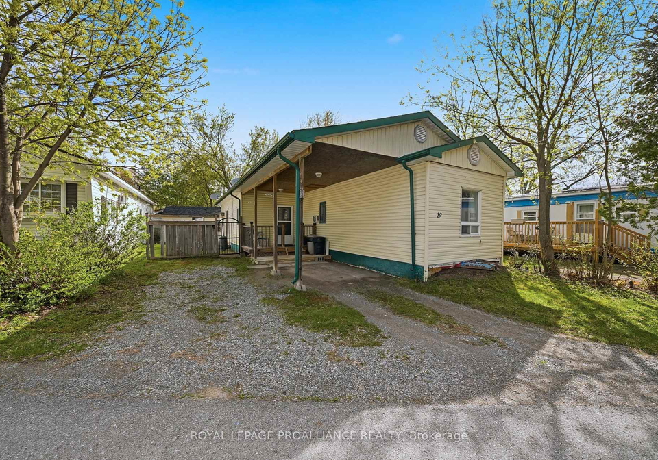 39-63-whites-road-quinte-west-ontario-x13129828