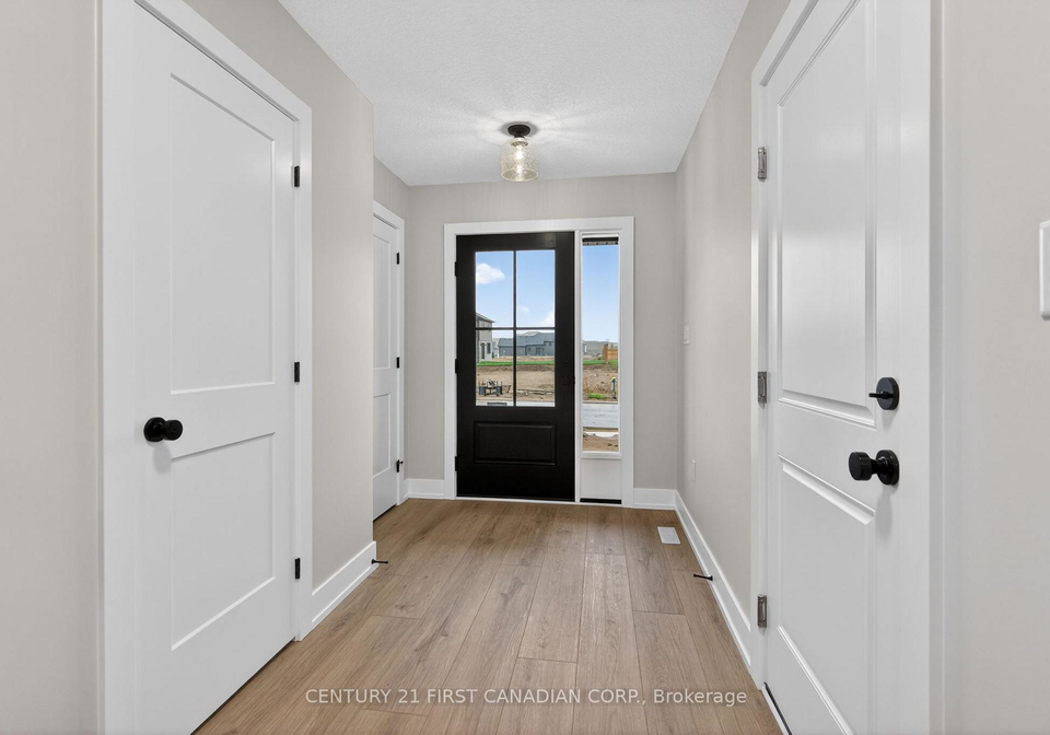 34-postma-crescent-north-middlesex-ontario-x13129848