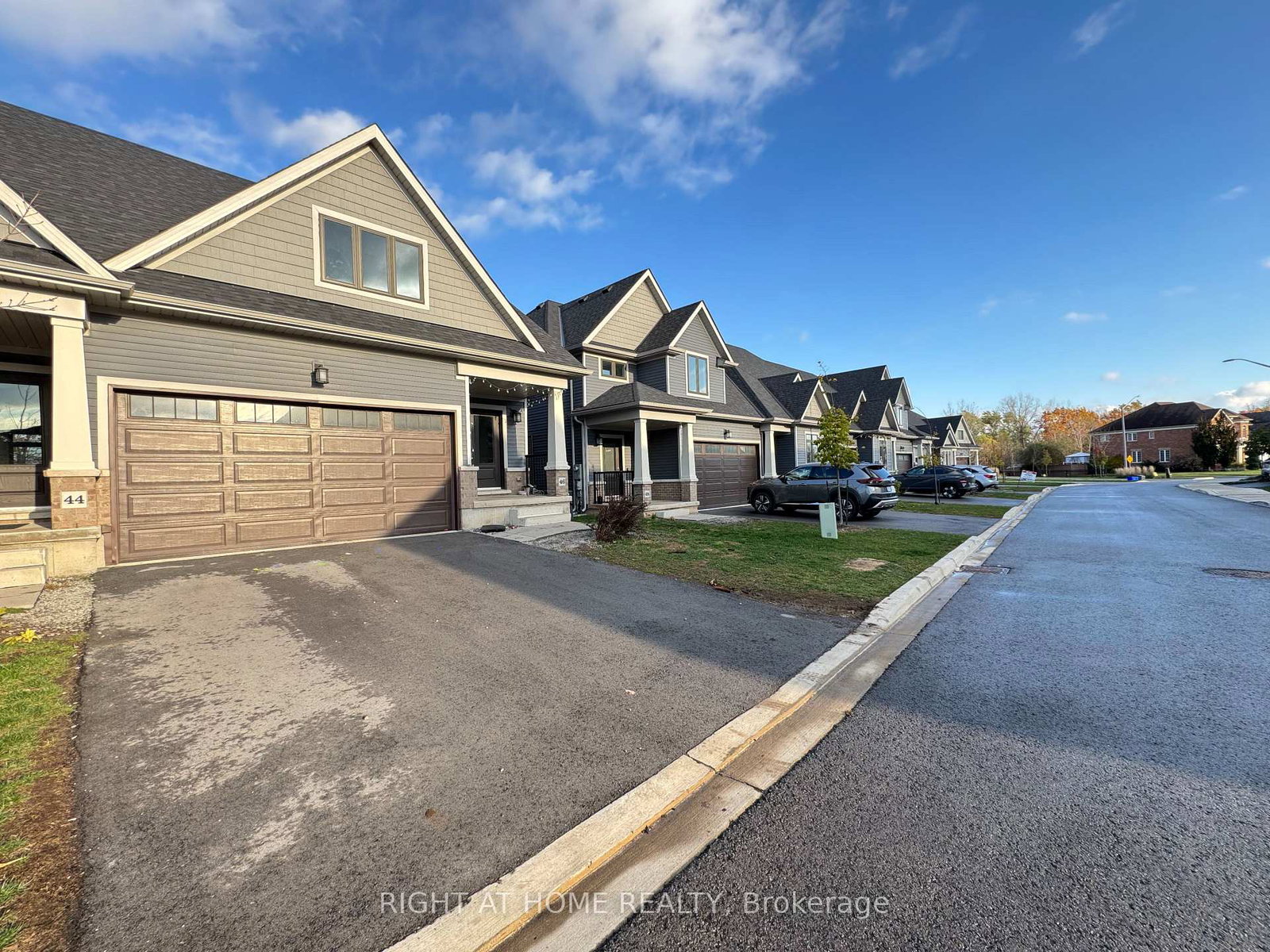 4311-mann-street-niagara-falls-ontario-x13130094