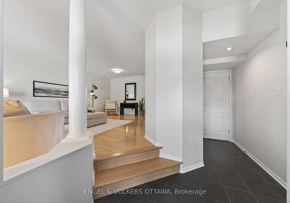 101-scampton-drive-kanata-ontario-x13130112