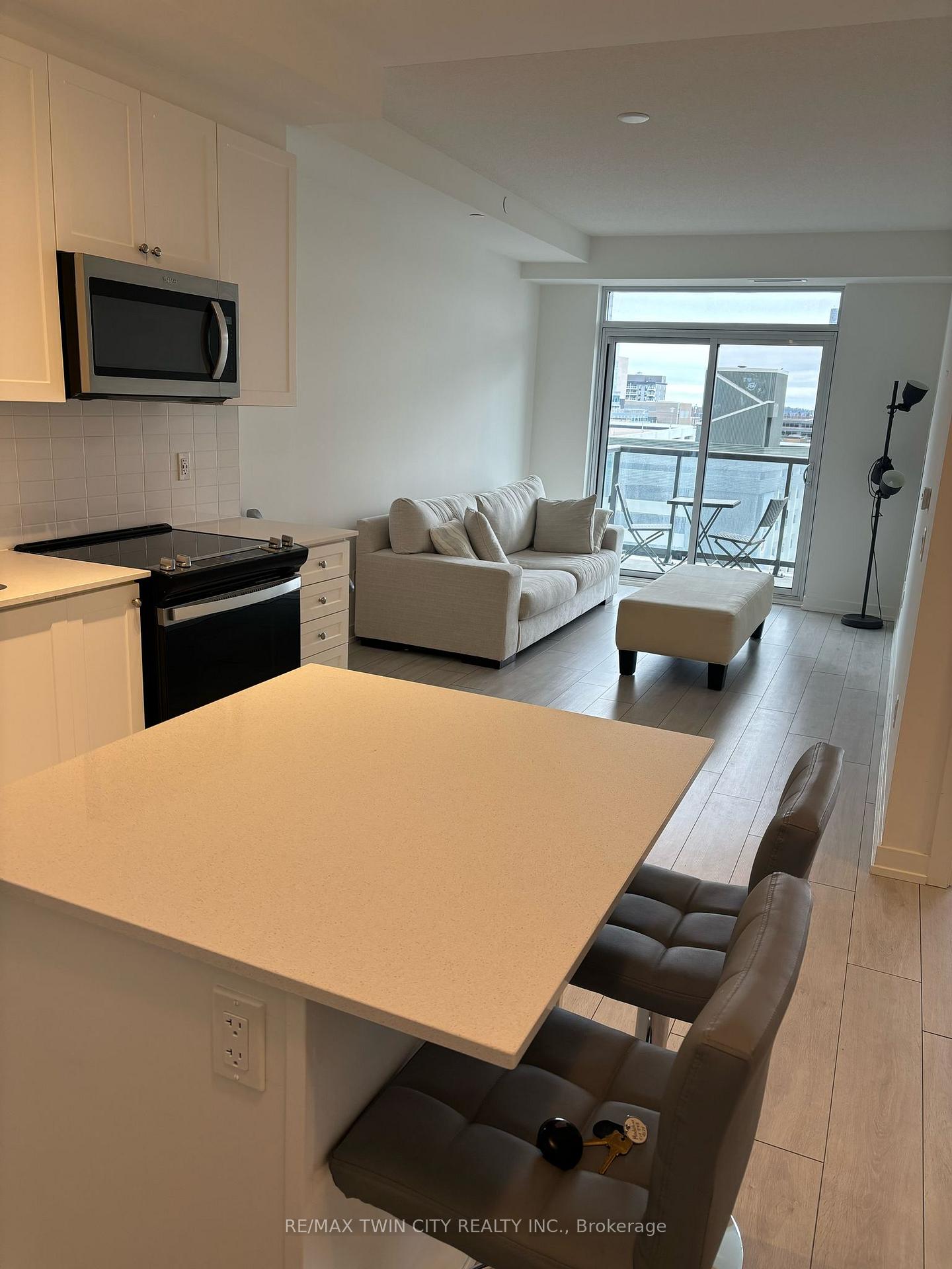 55-duke-street-w-kitchener-ontario-x13130248