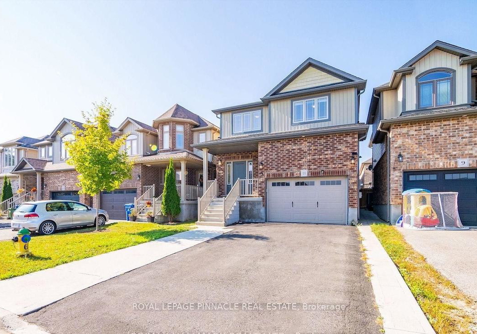 11-burcombe-cross-guelph-ontario-x13130324