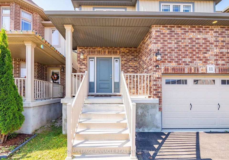 11-burcombe-cross-guelph-ontario-x13130324
