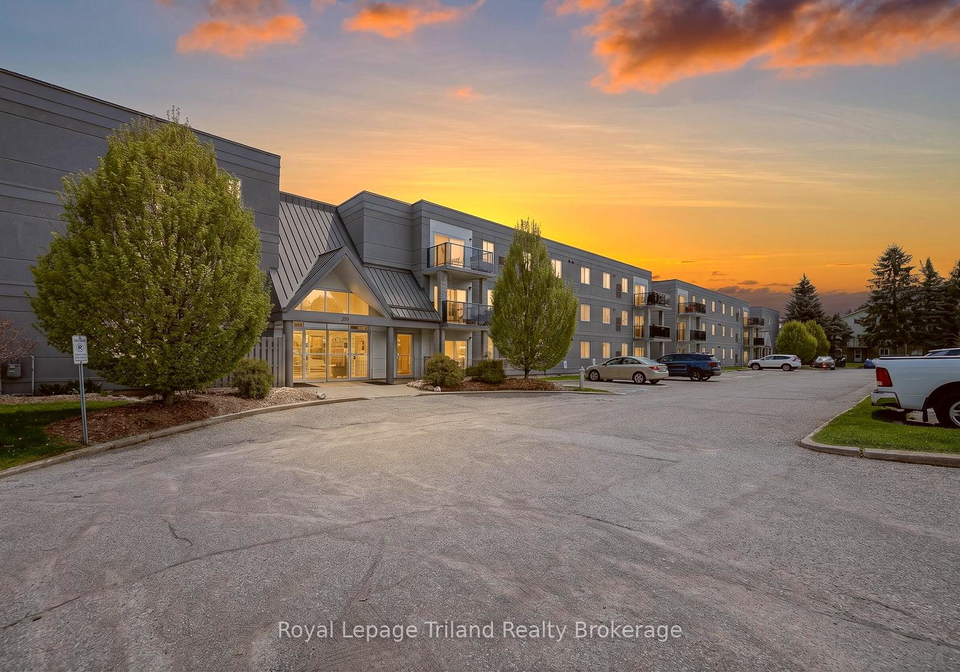 159-ferguson-drive-woodstock-ontario-x13130378