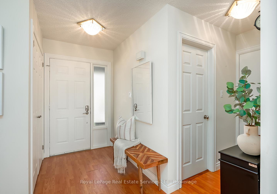 7-knollwood-court-hamilton-ontario-x13130380