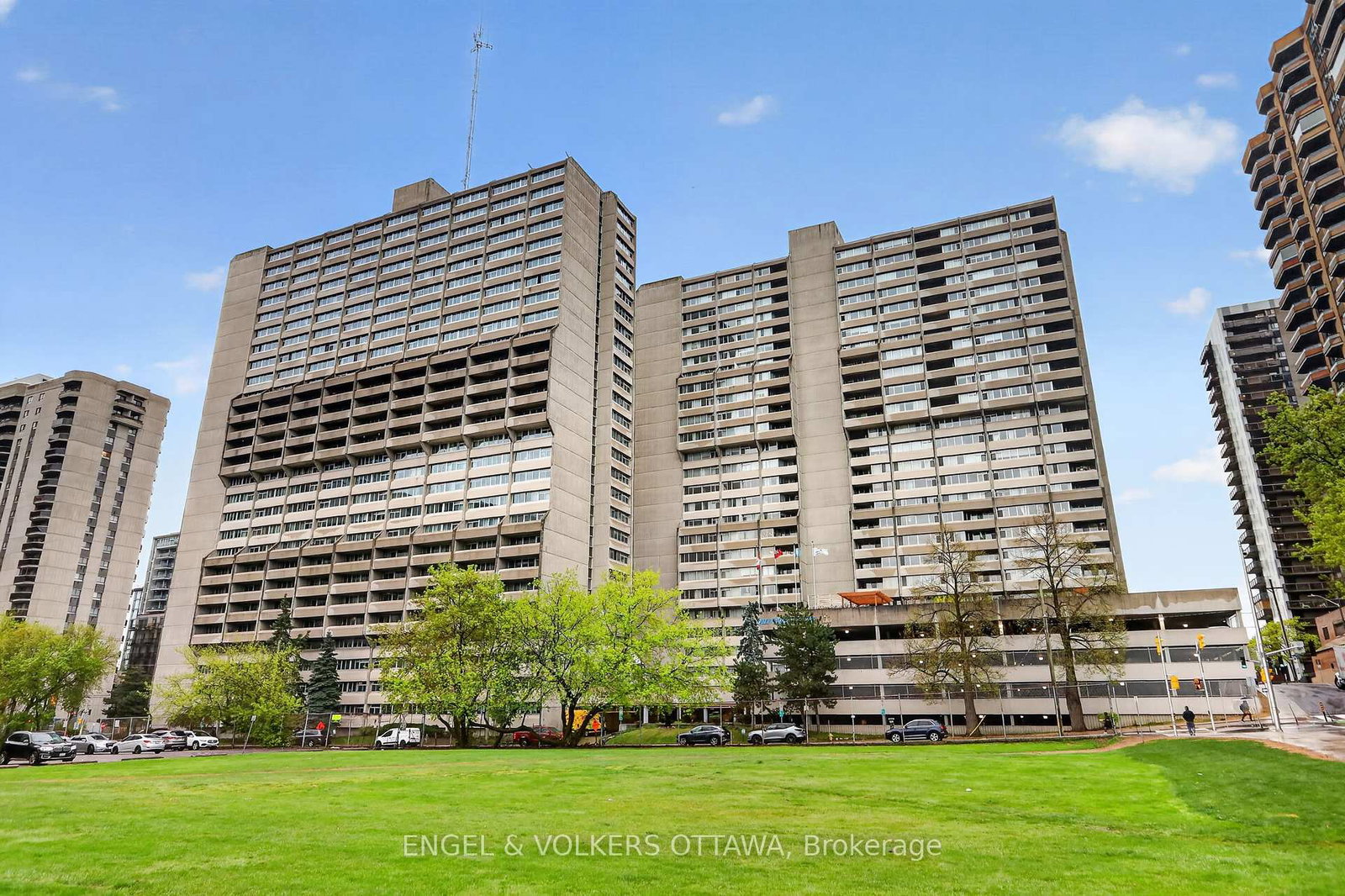 530-laurier-avenue-w-ottawa-ontario-x13130714