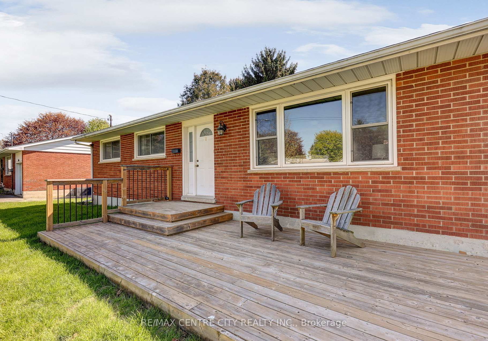 68-se-bailey-avenue-central-elgin-ontario-x13130736