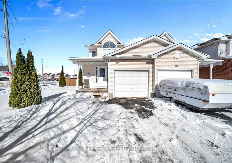 25-breesegarden-lane-guelph-ontario-x13130752