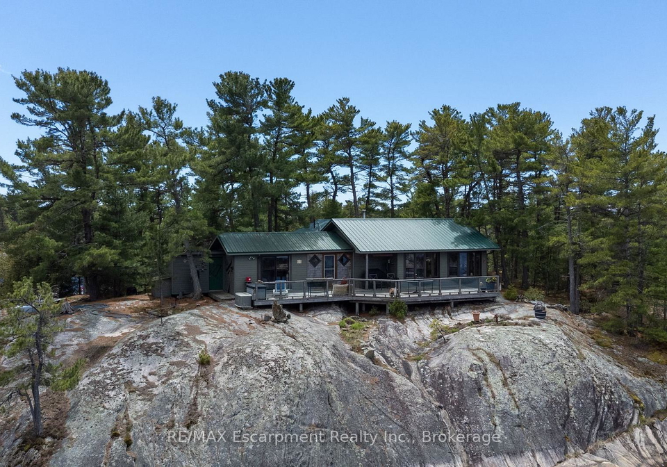 1-a764-island-island-the-archipelago-ontario-x13130982