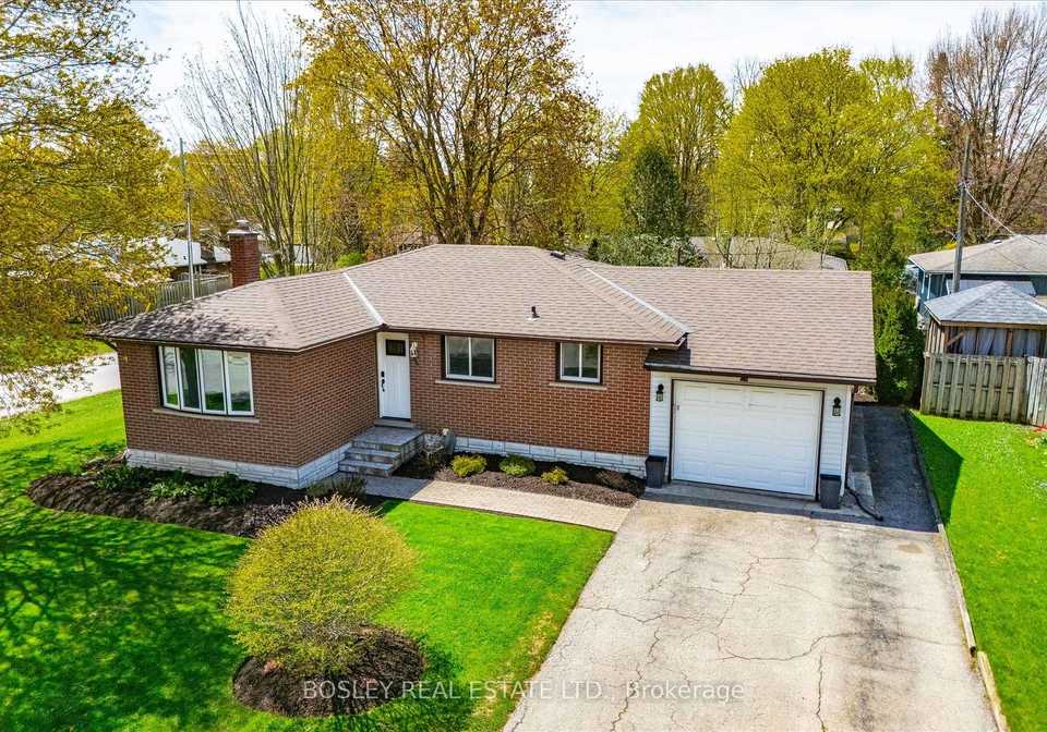204-irvine-street-centre-wellington-ontario-x13131024