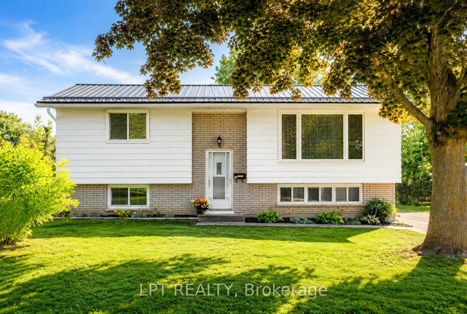 56-st-patrick-street-kawartha-lakes-ontario-x13131088