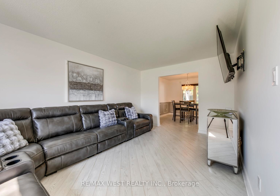 8077-mount-carmel-boulevard-niagara-falls-ontario-x13131106