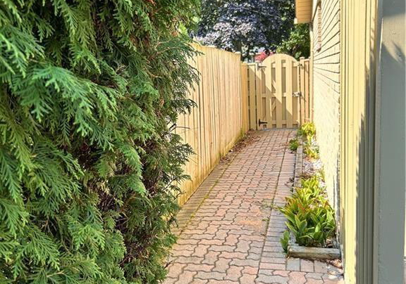 32-mississauga-road-st-catharines-ontario-x13131146