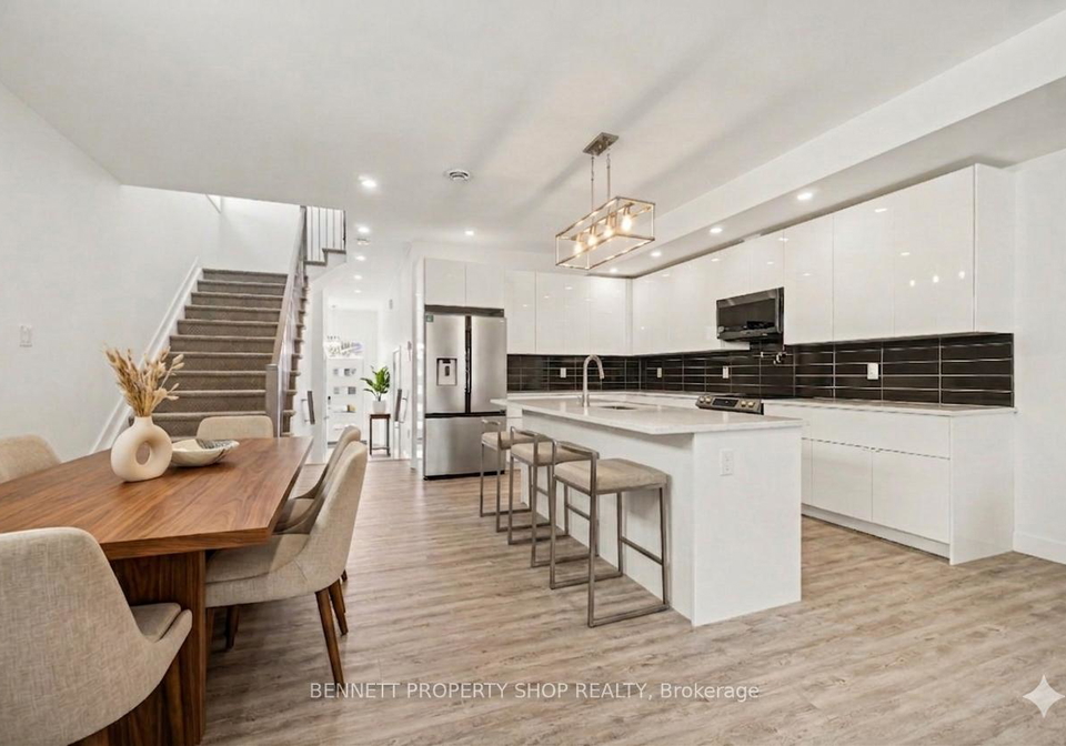 1227-ridgemont-avenue-ottawa-ontario-x13131188