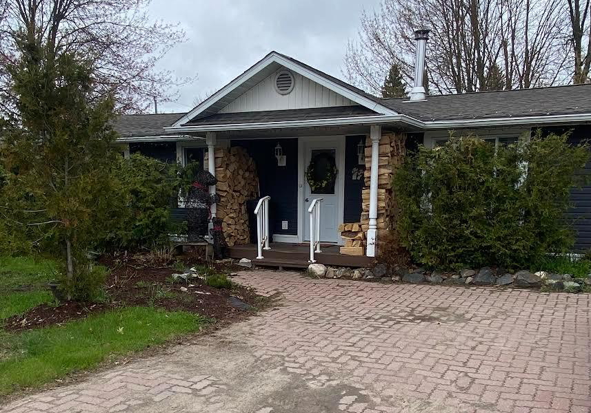 25-wellington-street-bracebridge-ontario-x13131228
