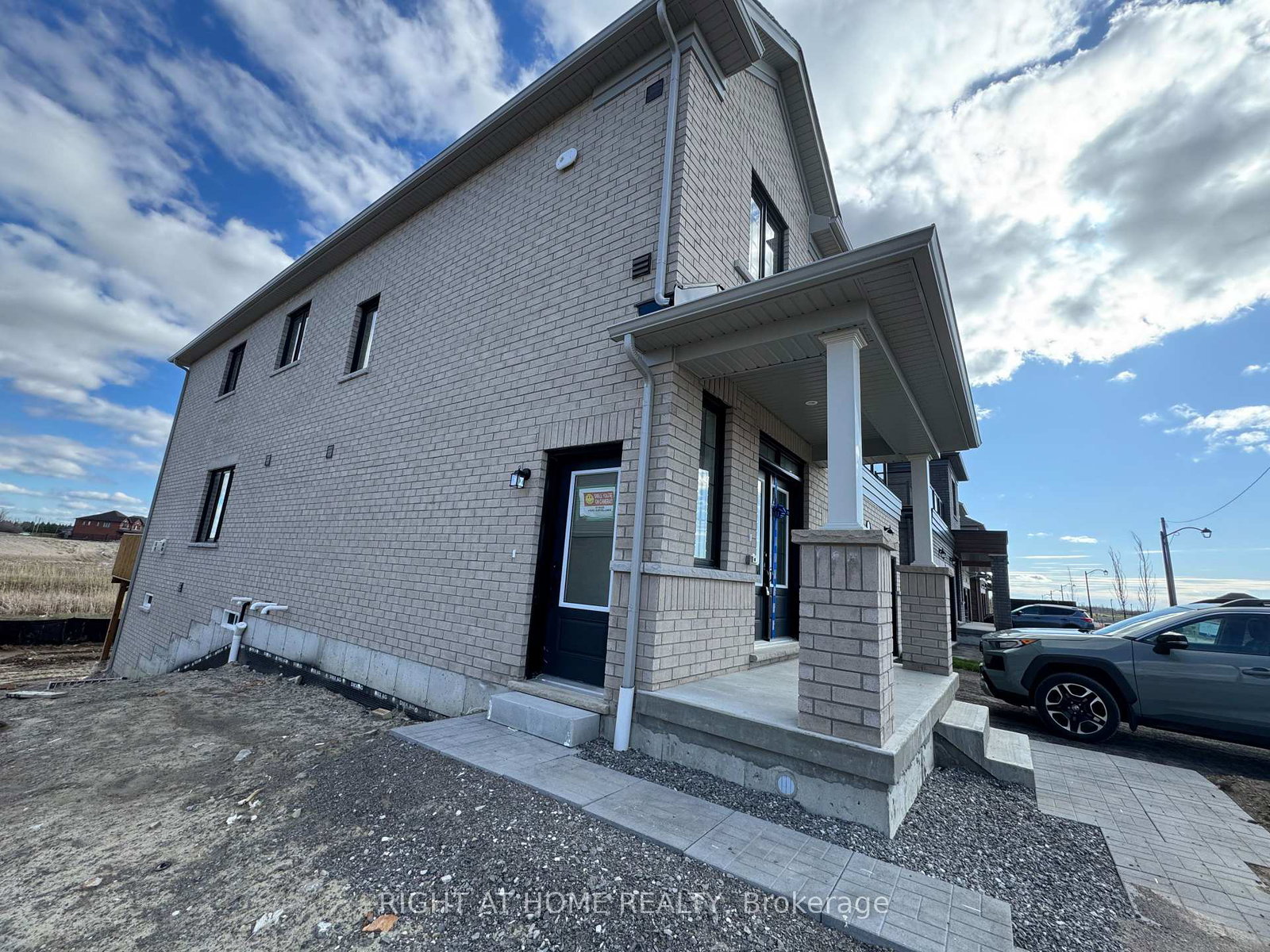62-debois-st-2nd-unit-street-kawartha-lakes-ontario-x13131504