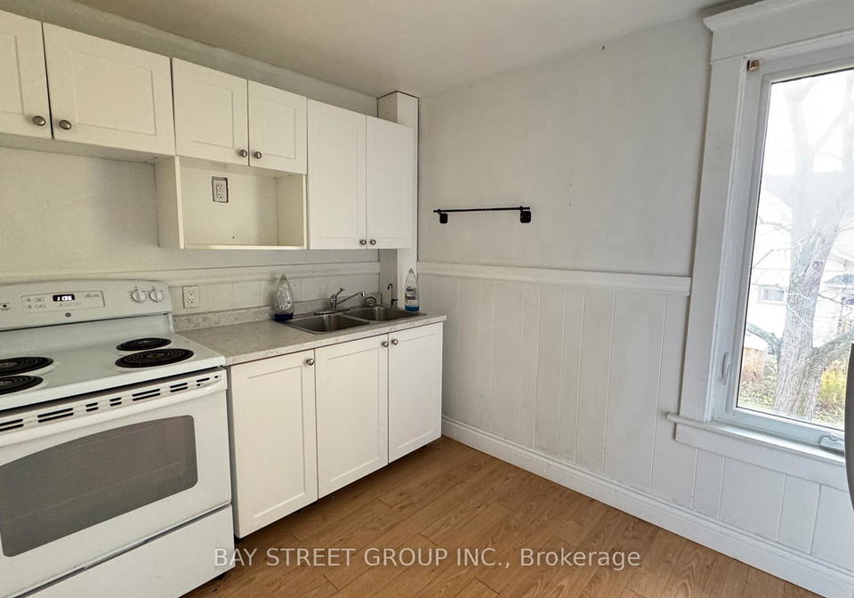 5114-mcrae-street-niagara-falls-ontario-x13131510
