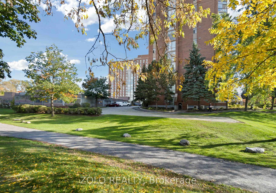 2759-carousel-crescent-ottawa-ontario-x13131512