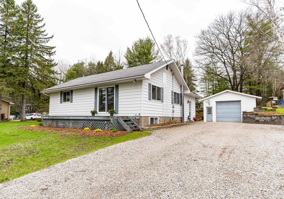 64-spruce-drive-huntsville-ontario-x13131536