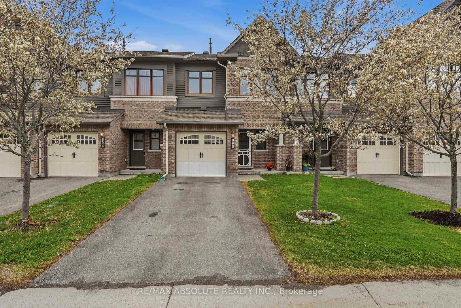 696-trigoria-crescent-ottawa-ontario-x13131566