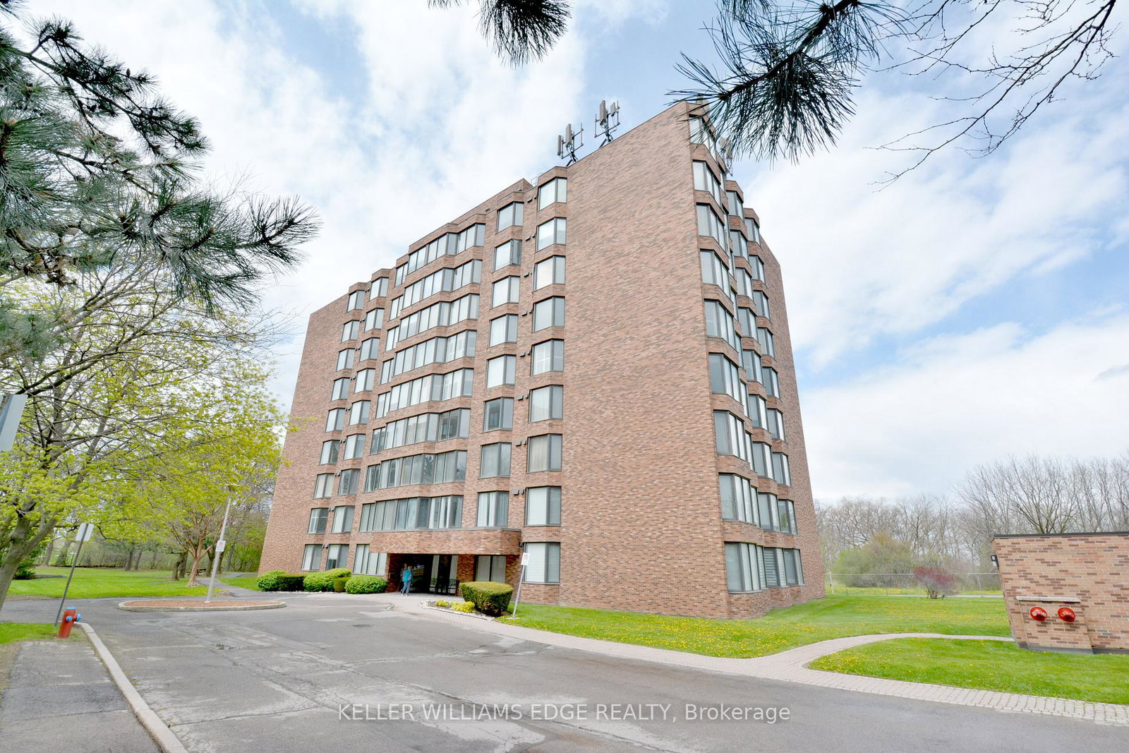 180-limeridge-road-w-hamilton-ontario-x13131698