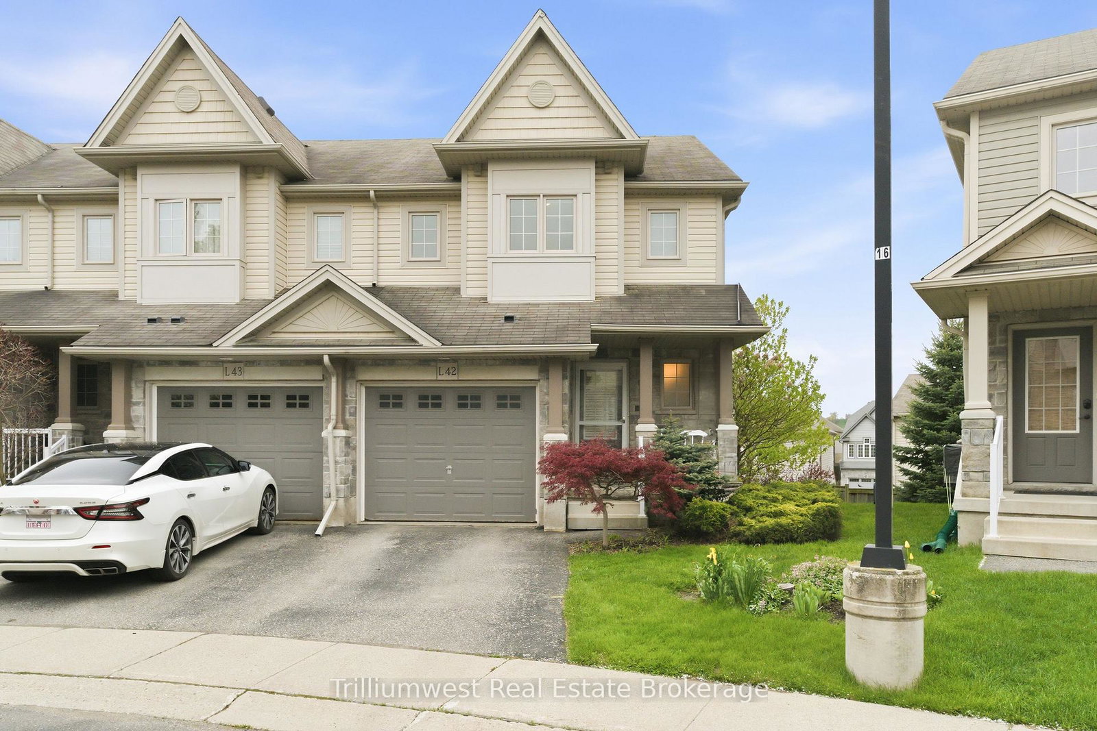 7-upper-mercer-street-kitchener-ontario-x13131746