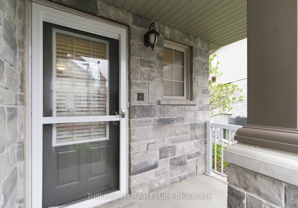 7-upper-mercer-street-kitchener-ontario-x13131746