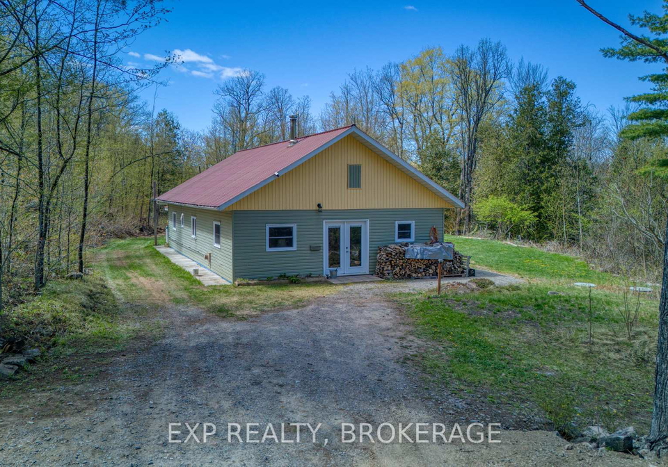 371-sherbrooke-drive-tay-valley-ontario-x13131878