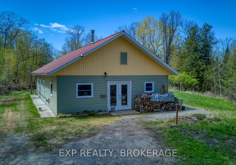 371-sherbrooke-drive-tay-valley-ontario-x13131878