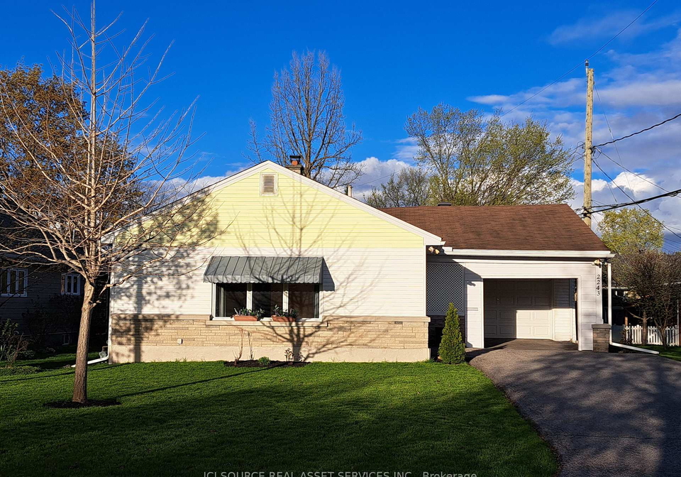 2243-hillary-avenue-ottawa-ontario-x13131918
